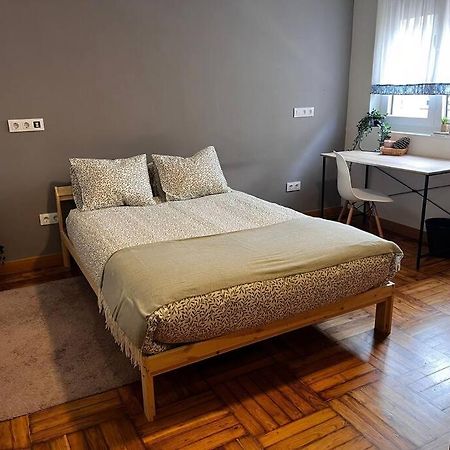 Ferienwohnung Amplio Piso A 400M De La Playa Gijón Exterior foto